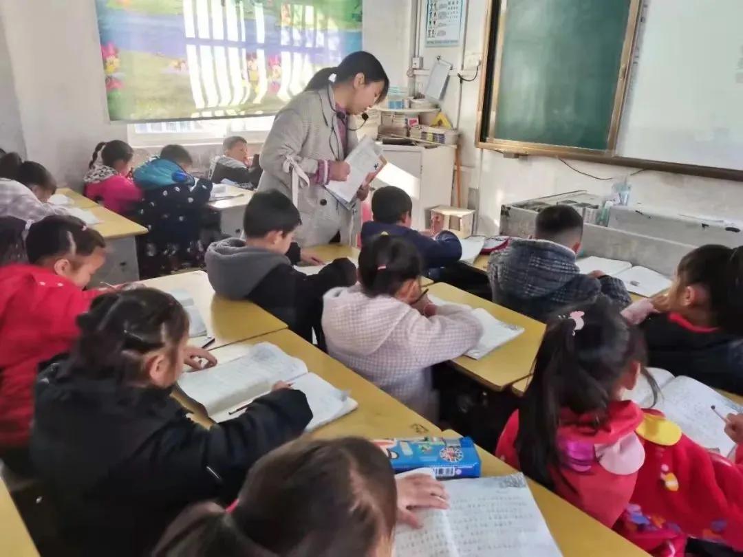 潜山市官庄中心小学——语文组教研活动总结