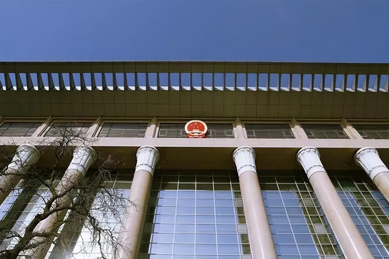 案例：2004年百万画师浴室惨死，心机裸模故意接近谋财害命