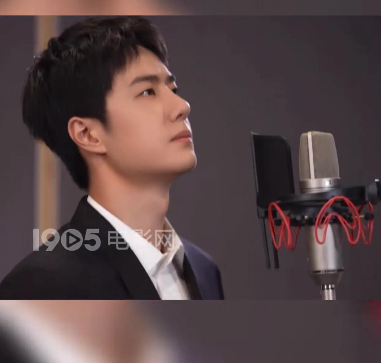 庆祝香港回归25周年，祝福祖国繁荣昌盛！王一博献唱《Stand up》