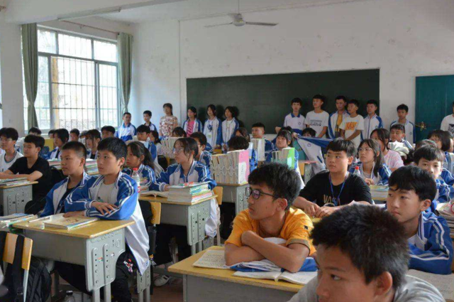 恭喜！江苏三所中学入围清华优质生源地，被称为“江苏三杰”