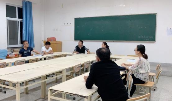 这六个专业市场过于饱和，就业前景不明朗，报考学生需谨慎选择