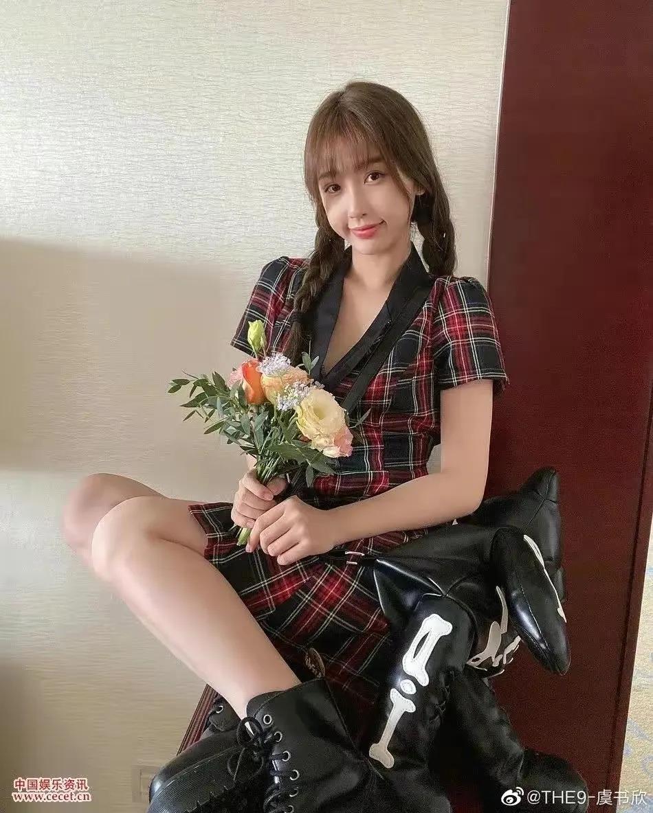 谁说格子套装土气？穿对了时尚大气，穿错了确实土掉渣