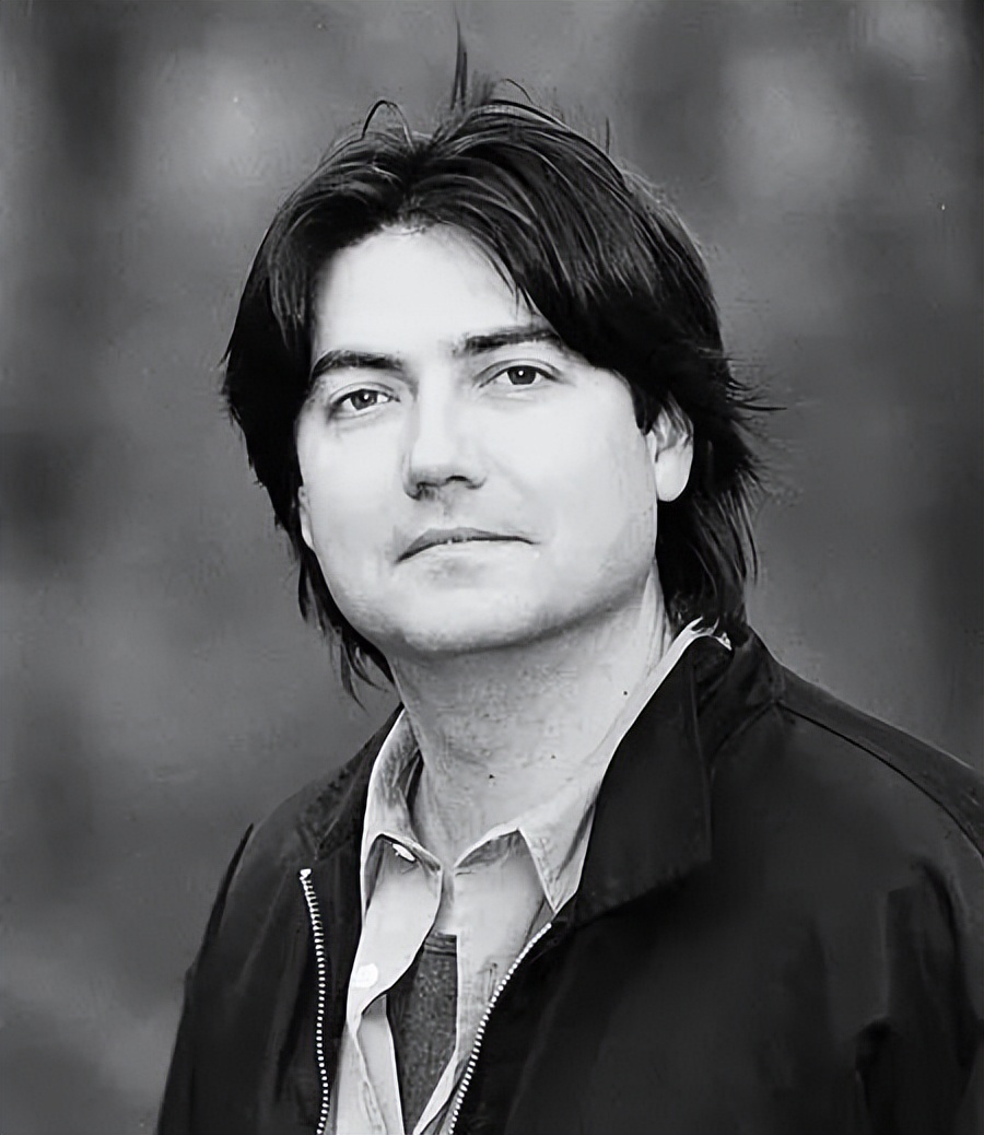 light《traveling light》是一首乡村风格歌曲,歌手joel hanson直到他