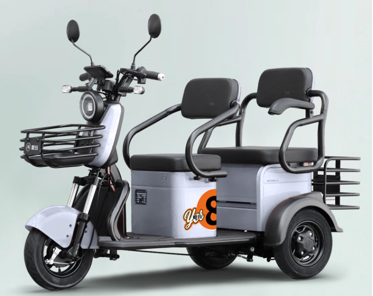 雅迪,爱玛推出的新电动三轮车,外观时尚,舒适又好骑,主打载人