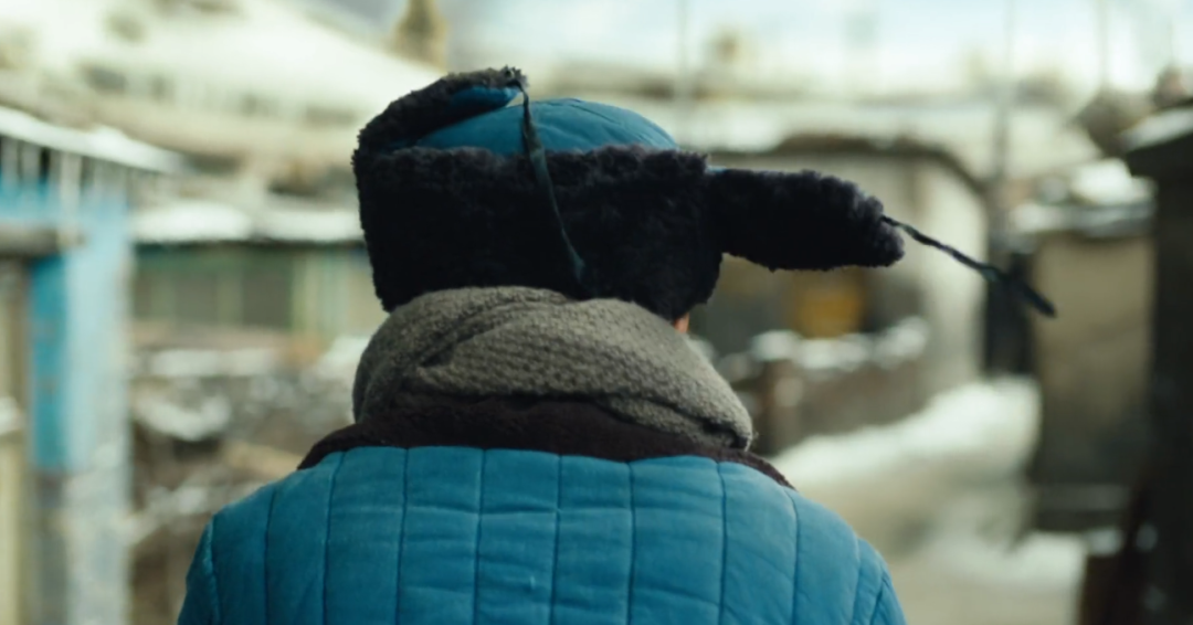 没想到,2022年2月还没过完,雷佳音就打出了第二副"王炸"