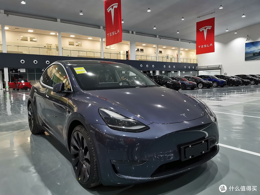 订车后连涨三次价的特斯拉Model Y Performance 高性能版提车记