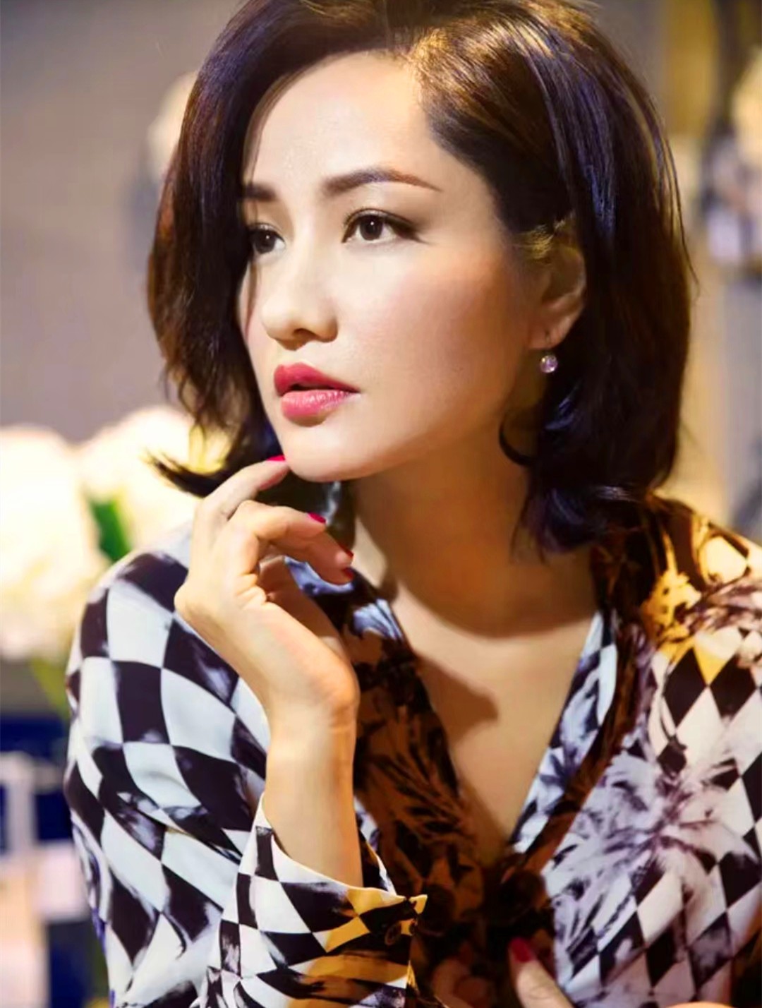 颜值说丢就丢，曾经一眼万年，今成路人大妈，这些女星好难认了