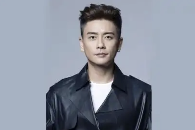 “高开低走”的7位港星，个个红极一时，却将一手好牌打得稀烂