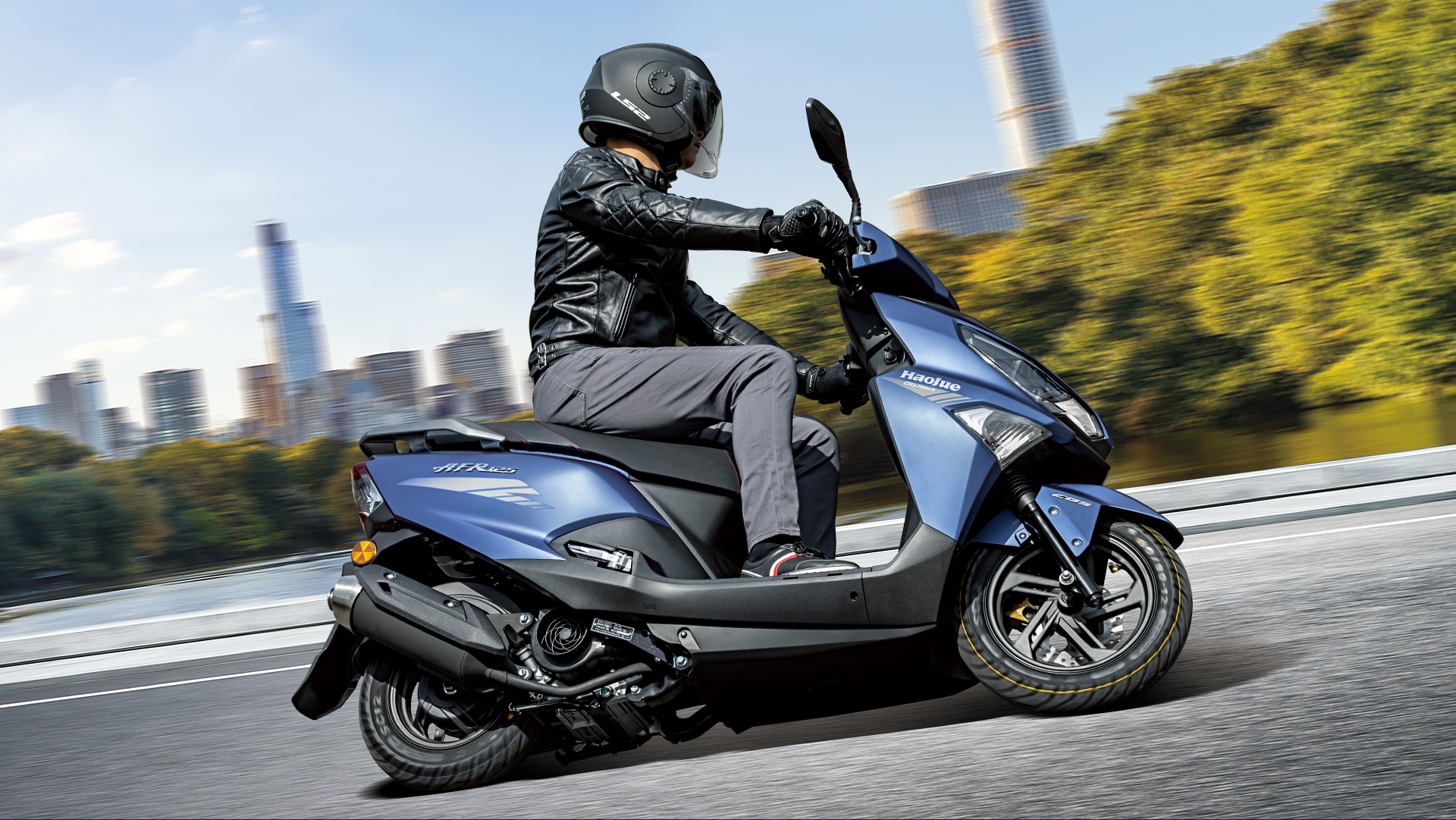 1~2万的摩托车盘点——踏板类,跨界成风配置为先,但还要看品质