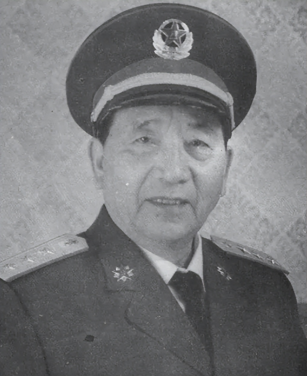 1952年，蒋介石收到上甘岭战报，瘫坐在椅子上：没人是解放军对手