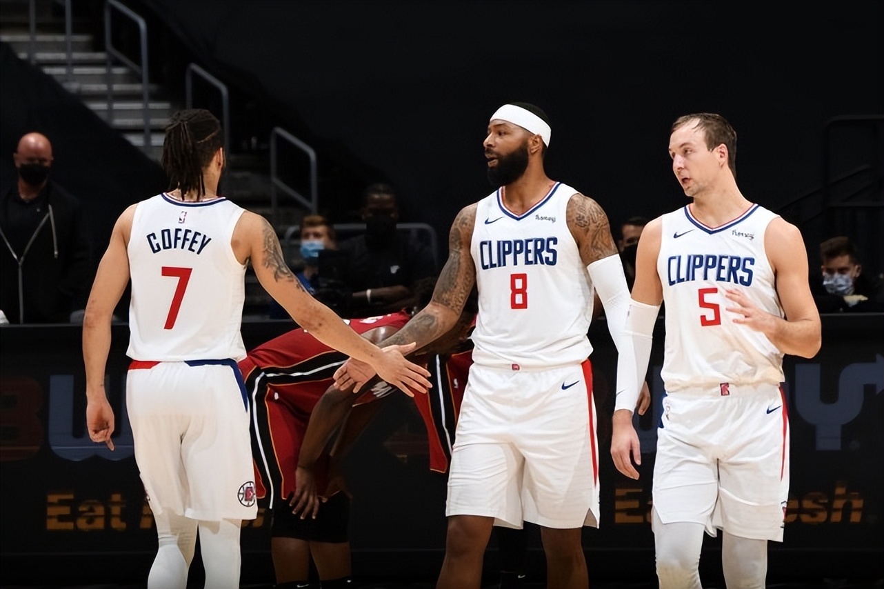 nba为什么休赛季那么长(休赛季为何没人讨论快船？球迷：快船有可能成为上个赛季的勇士队)