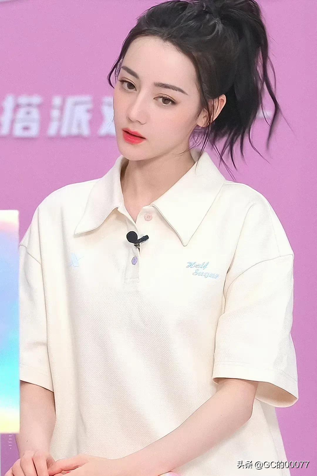 明星图片迪丽热巴特步