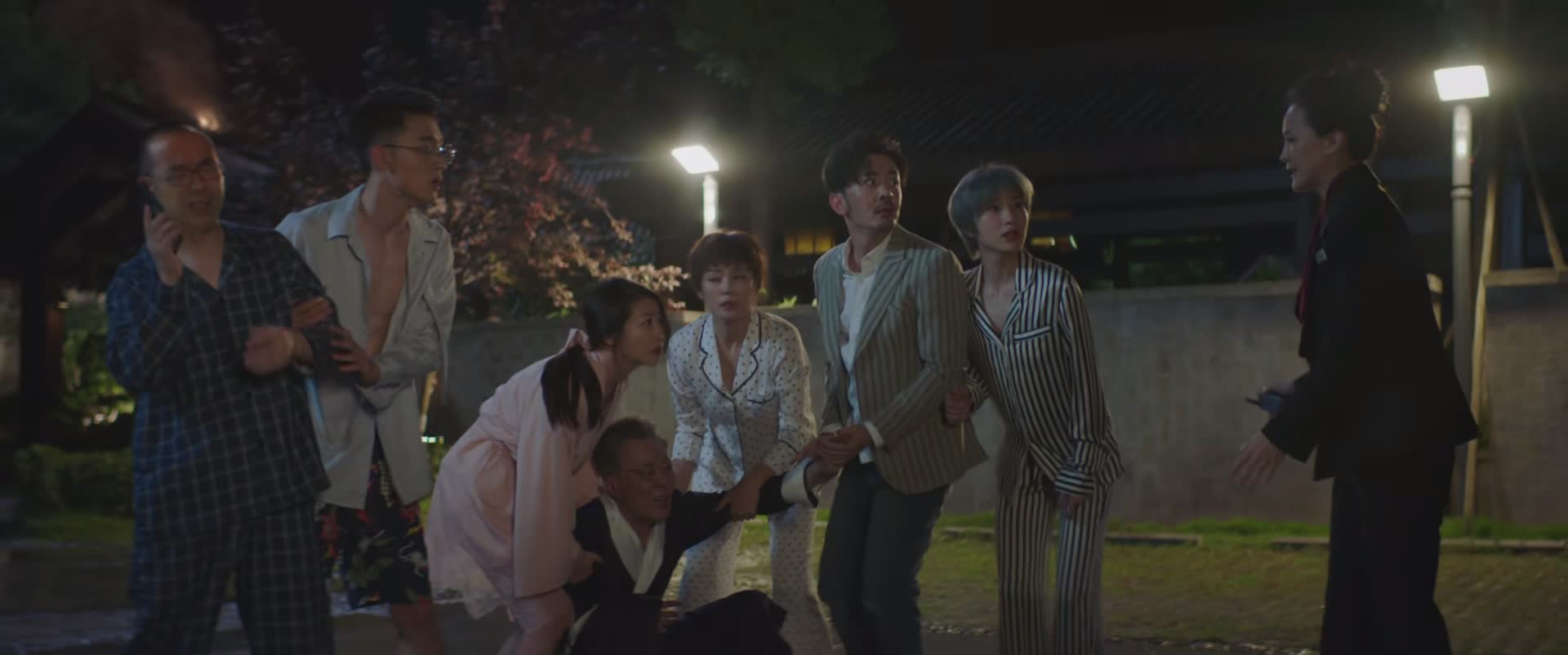 悬疑网剧《回廊亭》的开局，都铺垫了哪些伏笔？