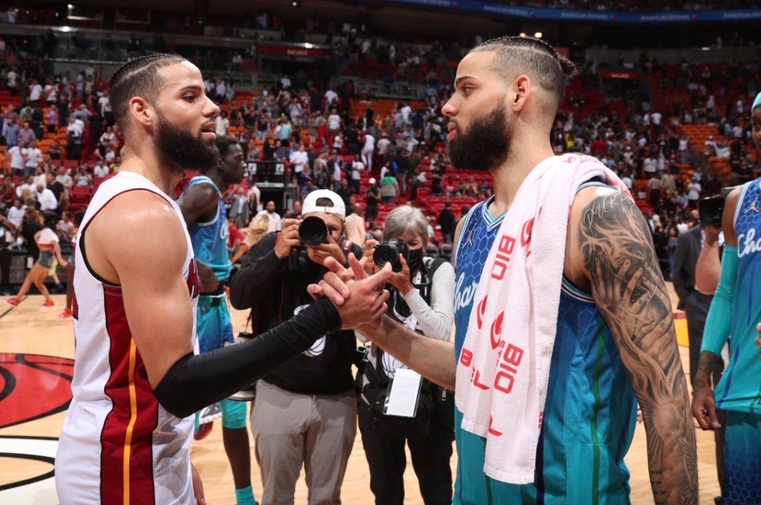 为什么没有女球员打nba(科迪马丁和卡莱布马丁，同样的双胞胎，为什么没有实力打NBA？)