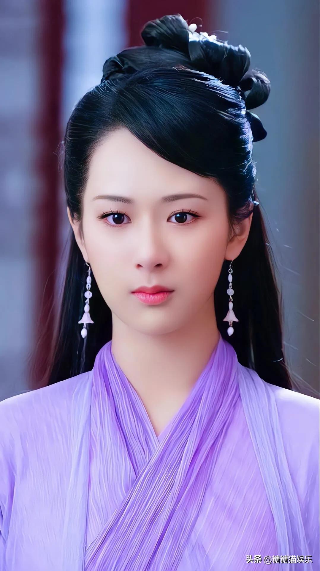 杨紫：清纯甜美，靓丽多姿