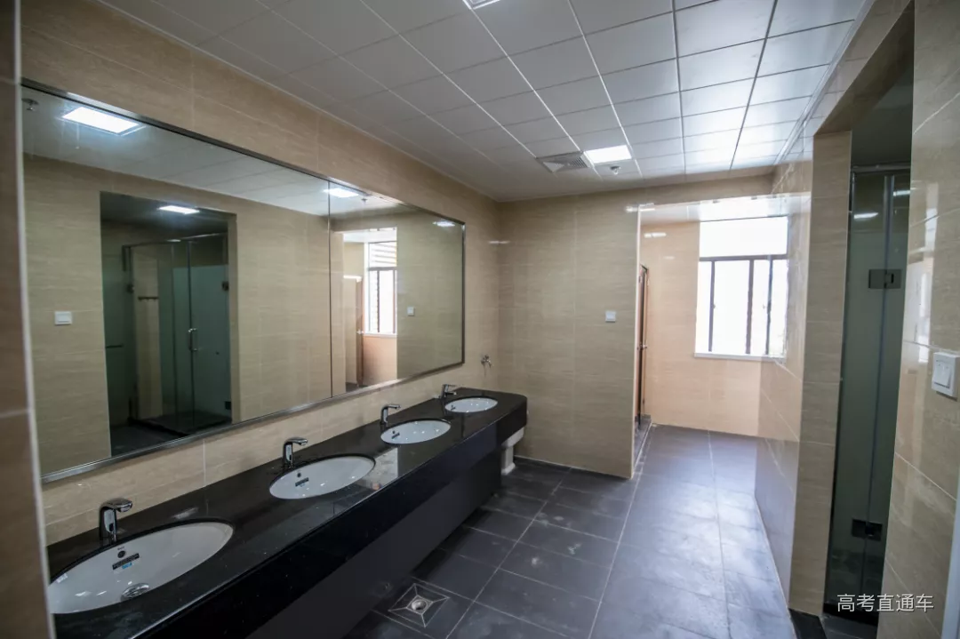 毫不夸张！国内这35所大学宿舍堪比星级酒店