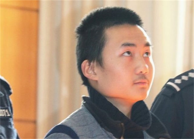 2012年湖南2名高中生，为一夜暴富9天谋害7人，被枪决前提出请求