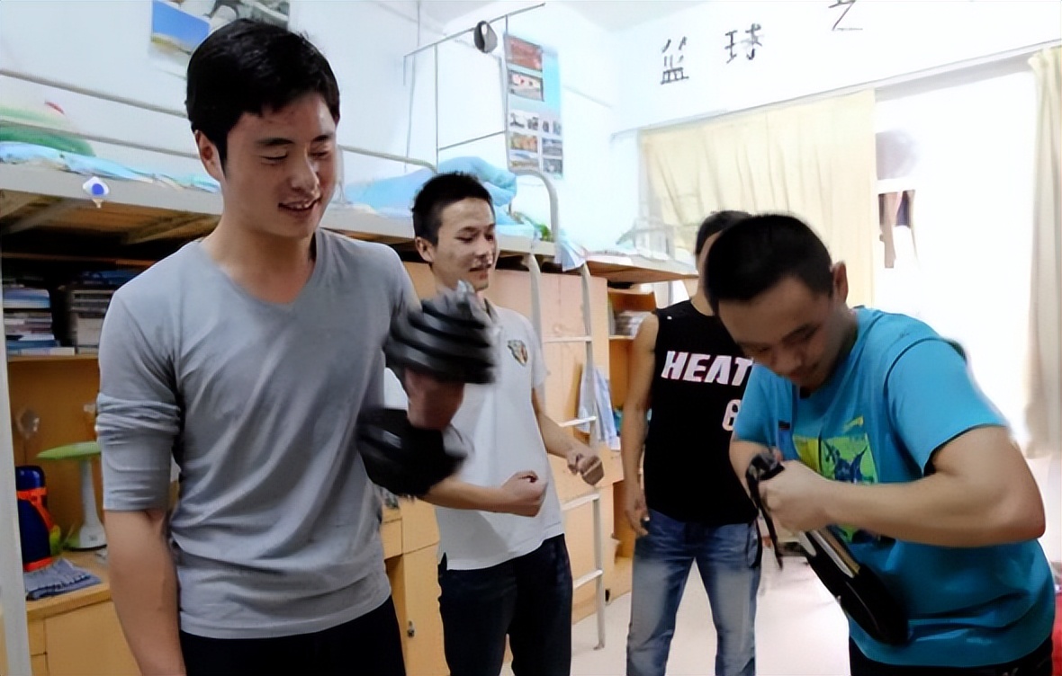 部分高校已发布放假时间，大学生有望迎超长假期，是好事还是坏事