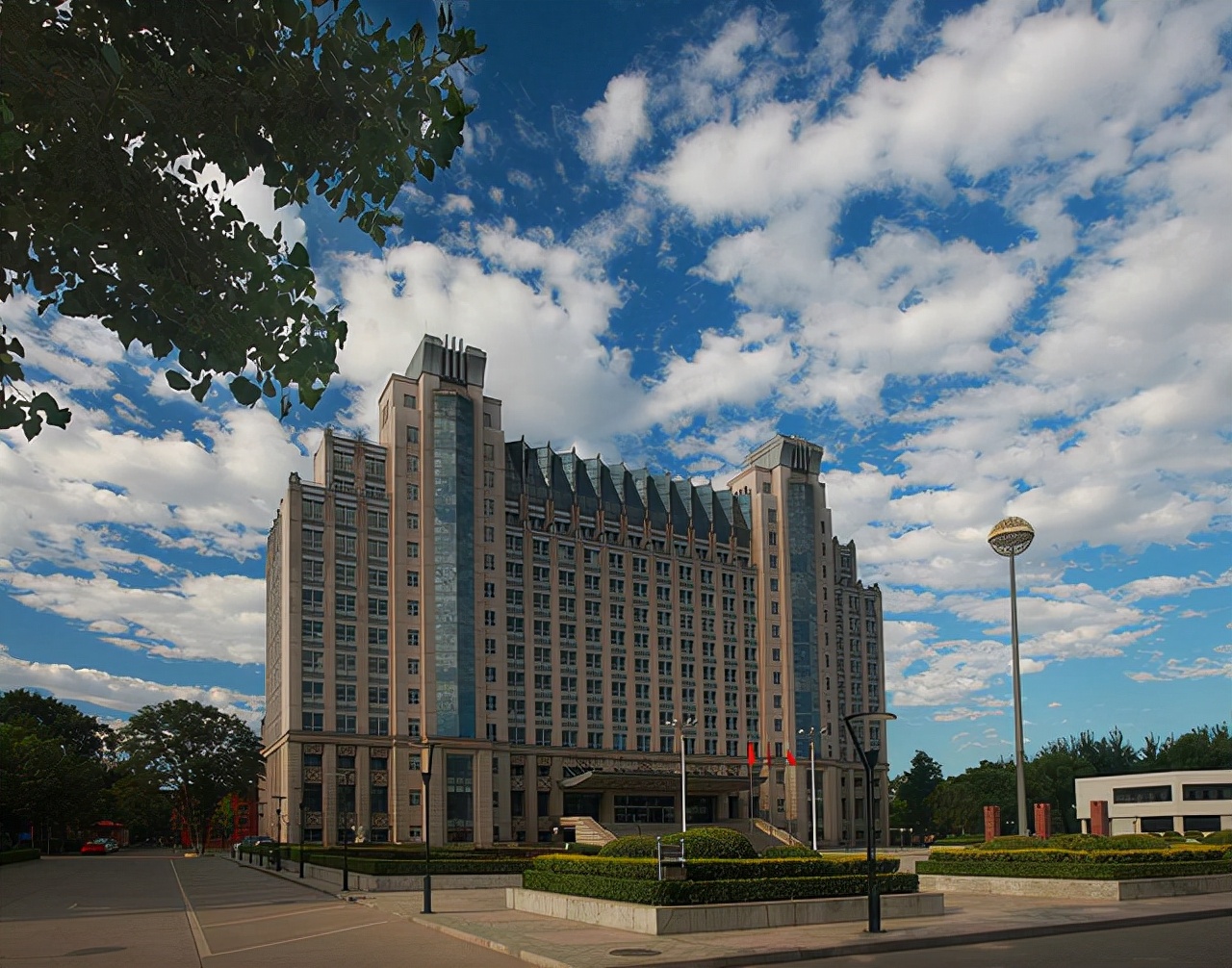 河北高校排名公布，燕山大学“爆冷”跌出榜首，河北大学强势登顶