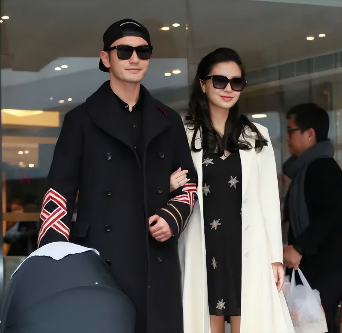 离婚2个月,再看黄晓明和杨颖的境遇,夫妻差距一目了然