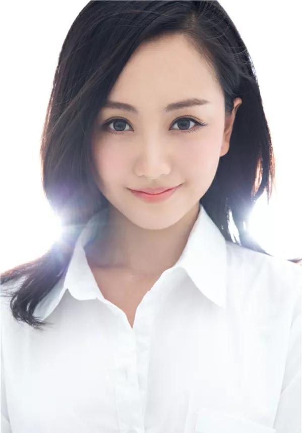 杨蓉：气质优雅，唯美的迷人的高清写真集