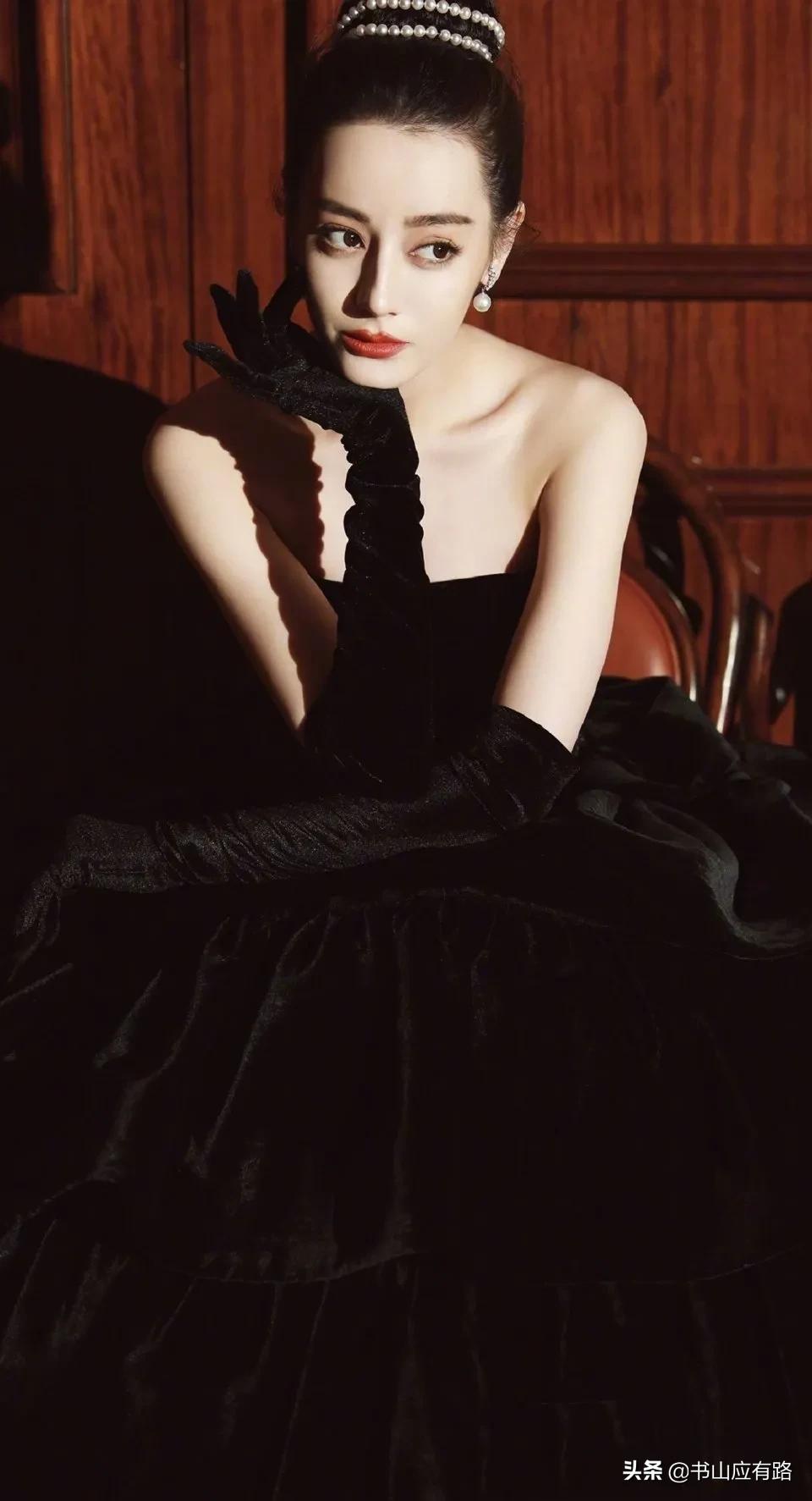 迪丽热巴：精致五官、异域风情的绝色美女