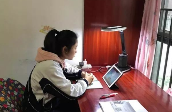 清华大学校草（人类高质量学霸）