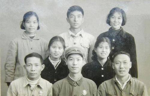 1977年第一届高考女状元，语文差一分满分，她的人生是怎么样的？