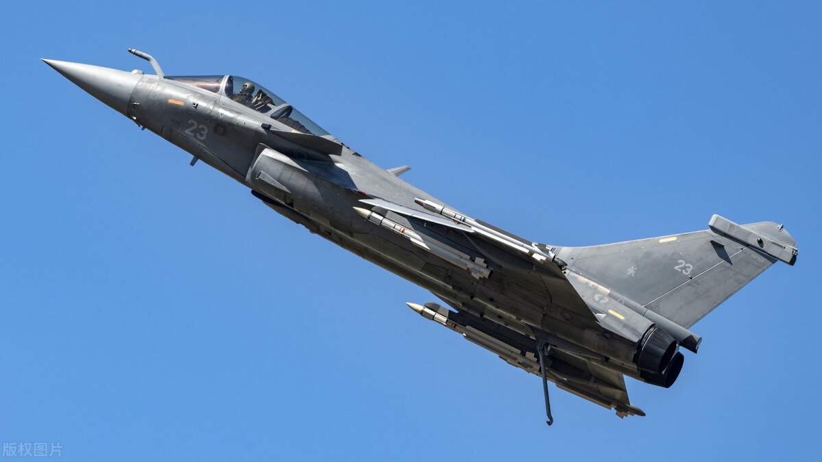 儿子报考海军航空大学，这学校怎么样？毕业后会到哪些岗位工作？