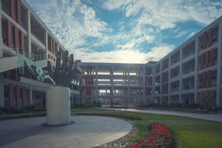 打破欧美垄断封锁！他为企业新增产值超18亿元，获上海市科学技术奖！