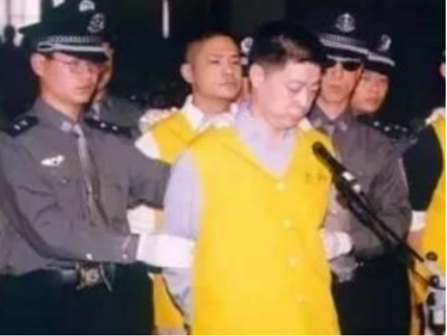 山东黑老大徐宗涛：审判卷宗拉一车，400证人材料，坏两台复印机