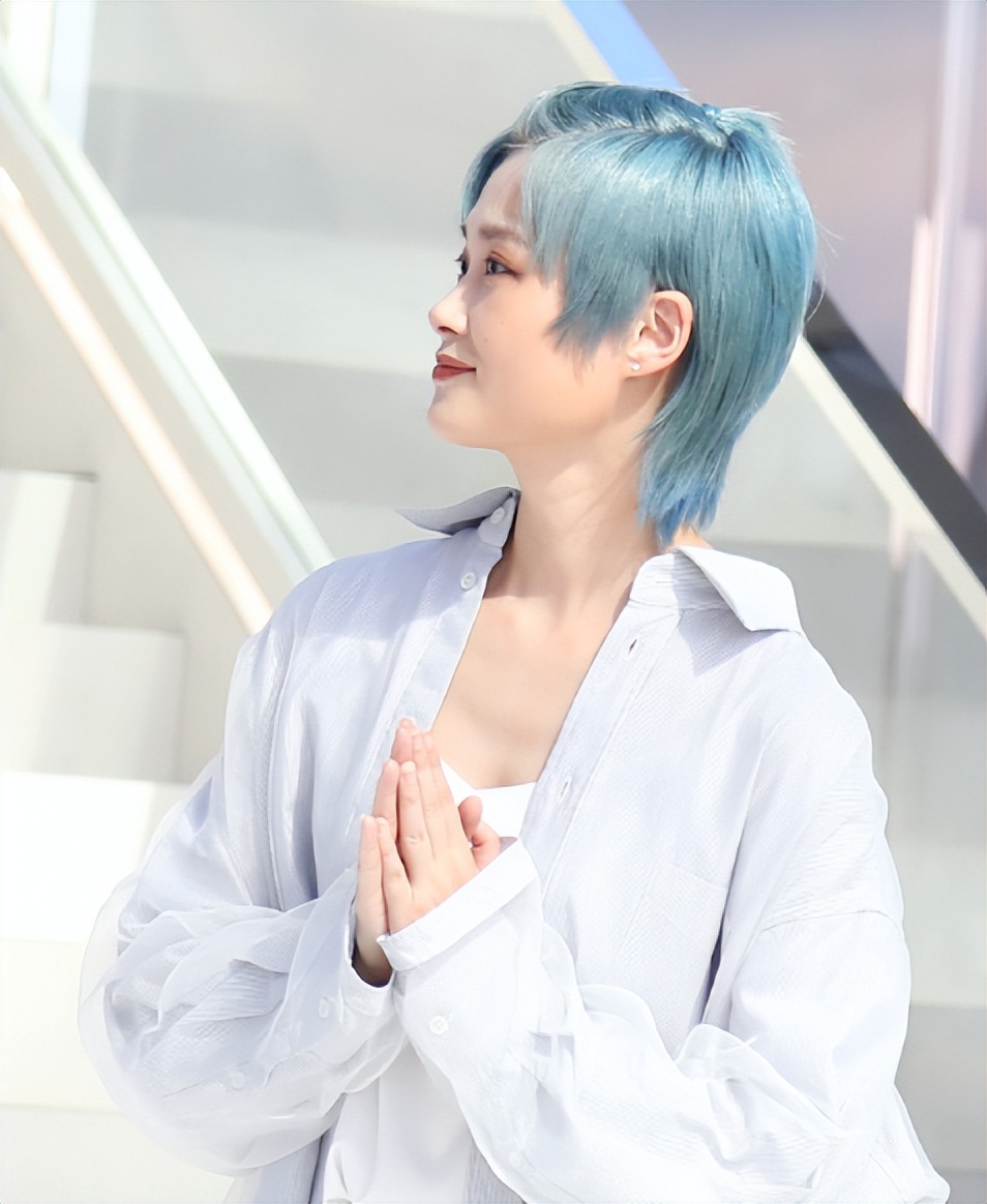 李宇春改变发色带动流行新趋势