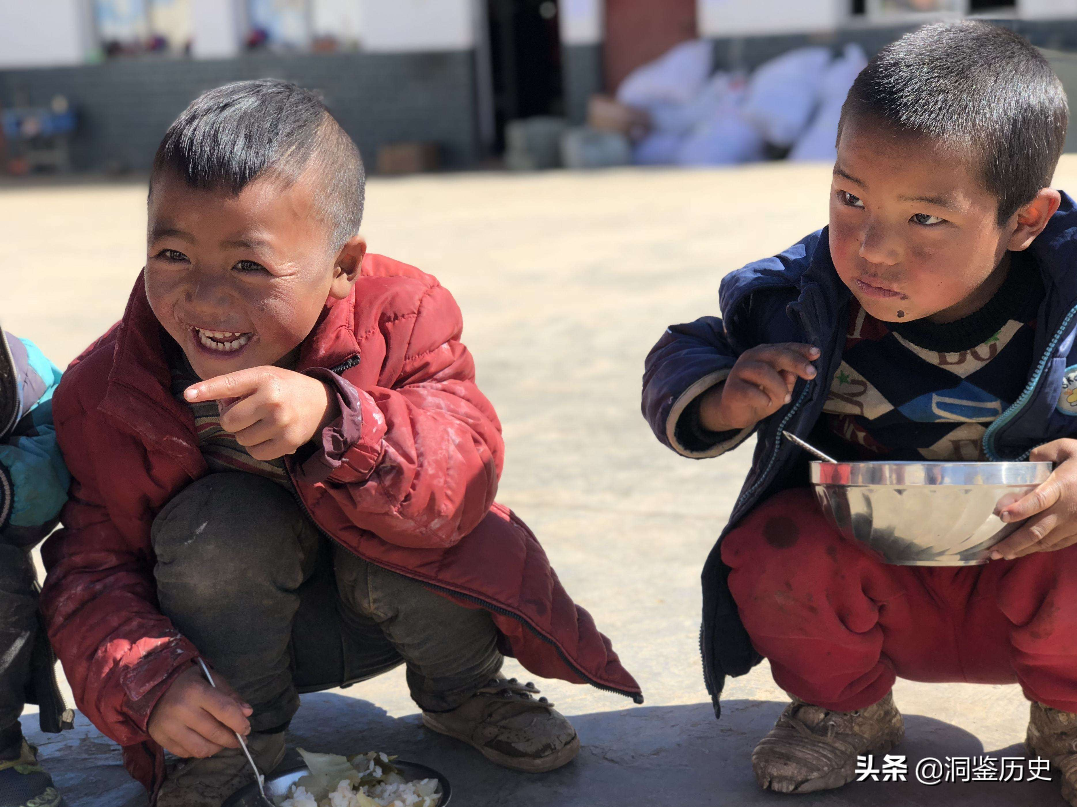 211大学高材生消失22年，被找到时仍蜗居出租屋，靠网络兼职度日