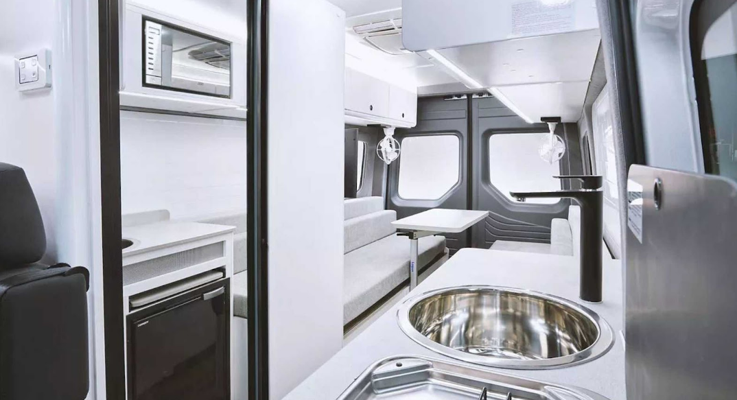 Volkswagen 推出澳洲限定 Crafter Kampervan 豪华露营车