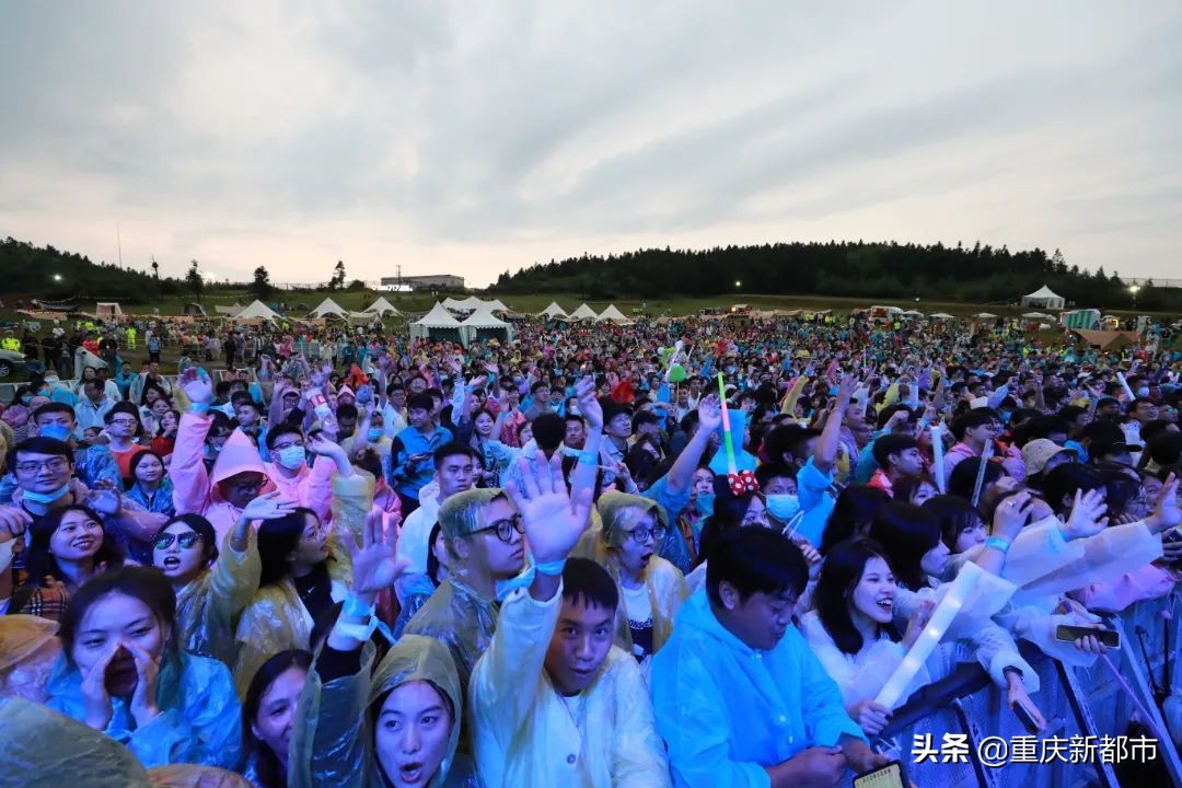 嗨翻清凉仙女山！带你回顾云村营地音乐节现场→