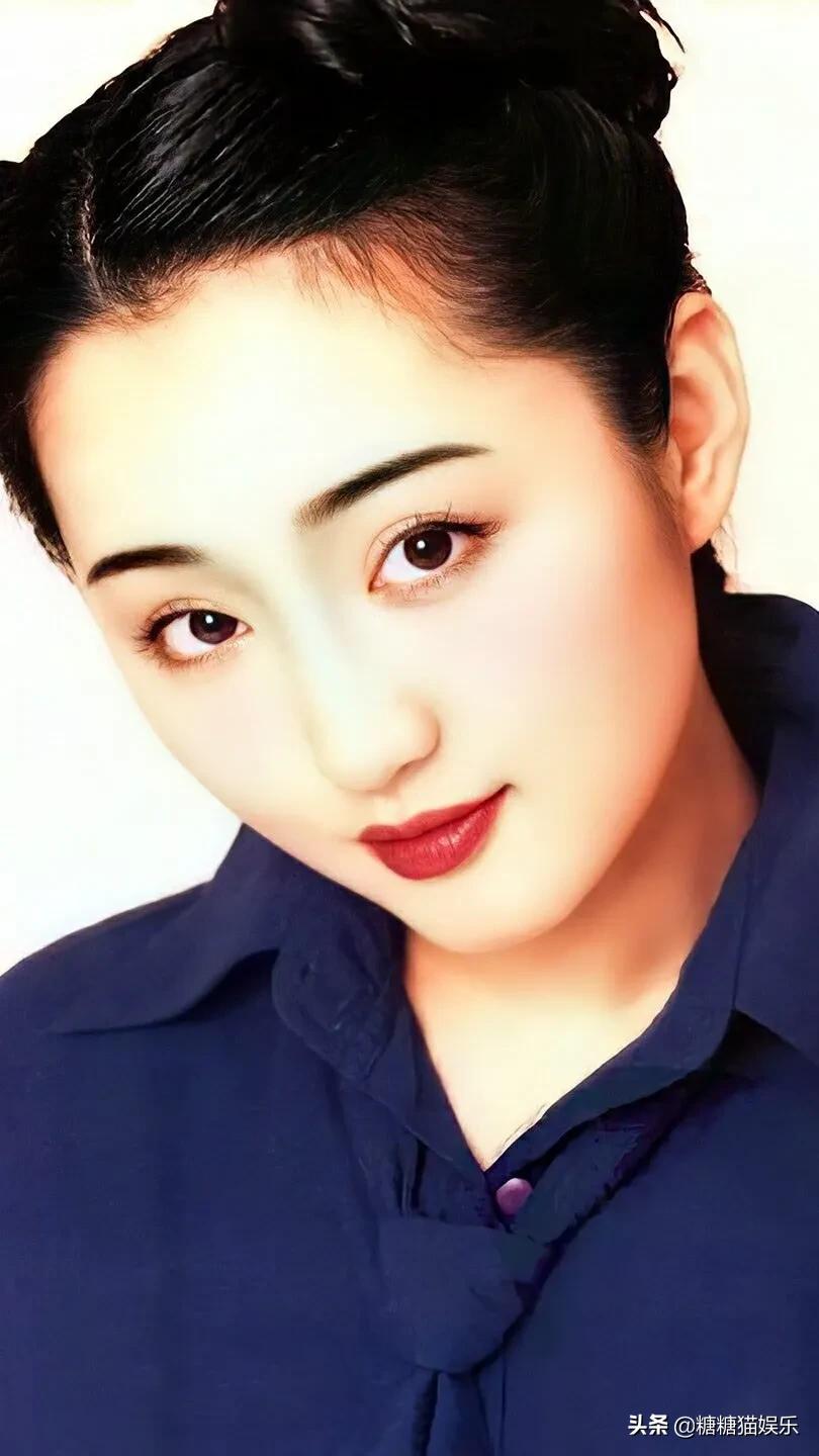 杨钰莹：清纯靓丽，甜美可人