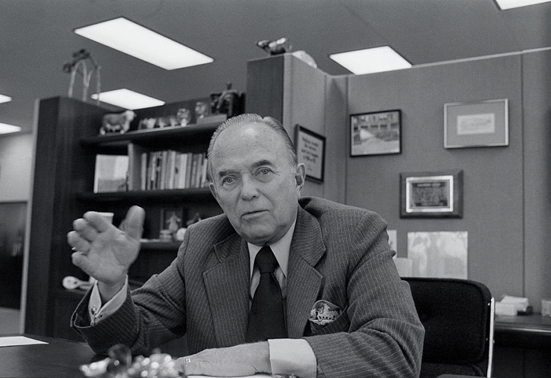 麦当劳老板的故事简短 _飞翔号