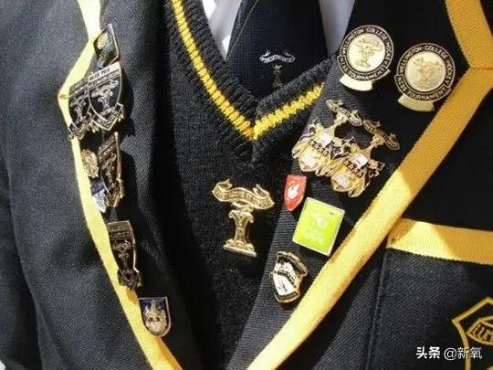 不同国家的文化特点和历史可以从校服上窥见一二