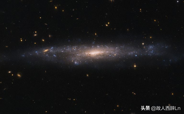 已知宇宙中最大的12个星系盘点