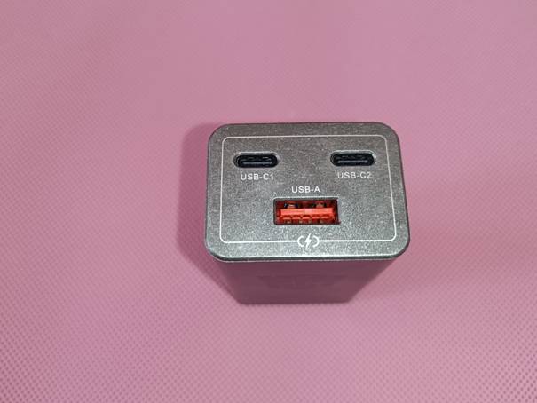 三口同发皆快充-努比亚氘锋 65W氮化镓充电器评测