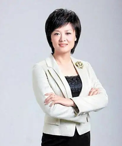 一代央视名嘴巅峰期隐退，7年后，她怎么样了？