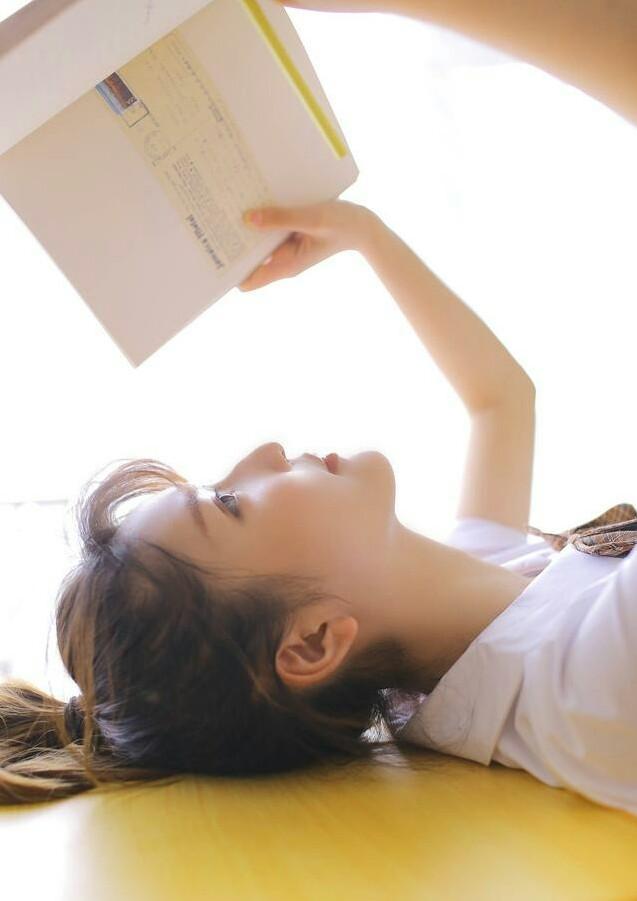 既有志向和远见，也能扛得住寂寞和冷落，优秀作文：《人生深度》