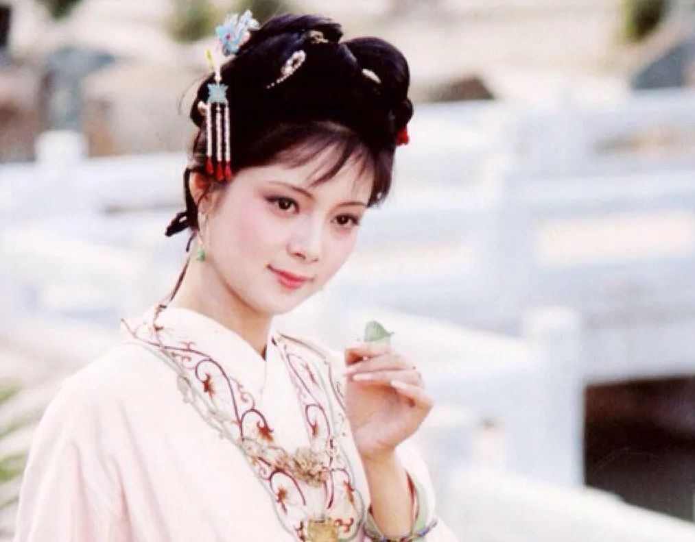 古装剧里的美人，越来越离谱……