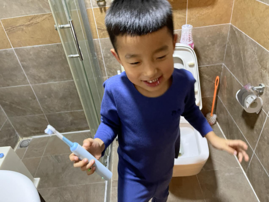 RIJIOO 瑞吉鸥—让家长更放心的电动牙刷