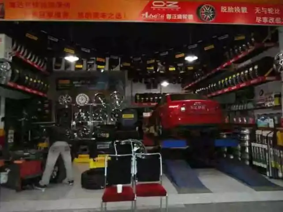 18.2%青年失业，6700家汽服门店亏损转让 汽修老板成“光杆司令”