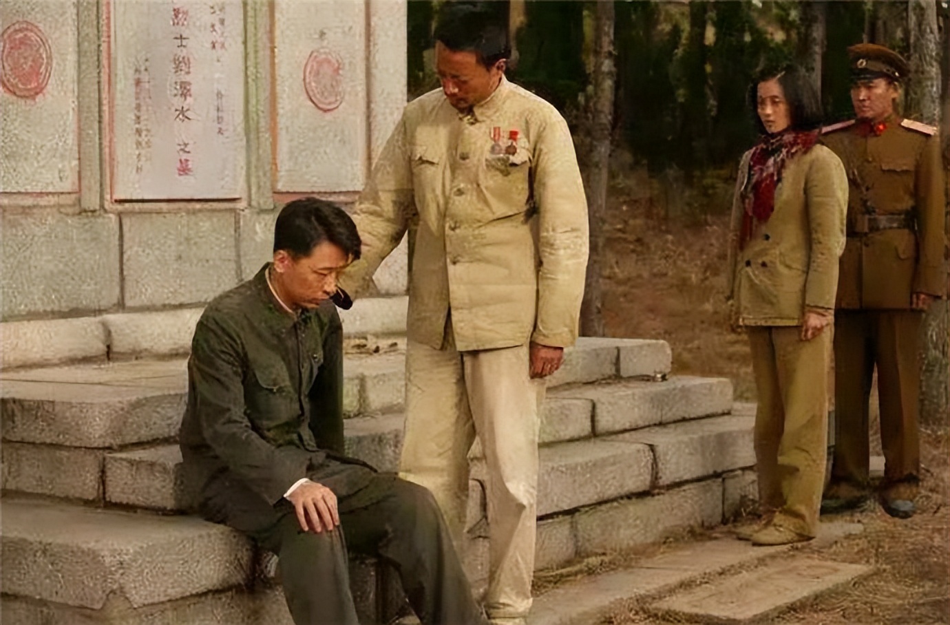 《集结号》原型常孟兰：为找部队捡48年破烂，死后4年老连长现身