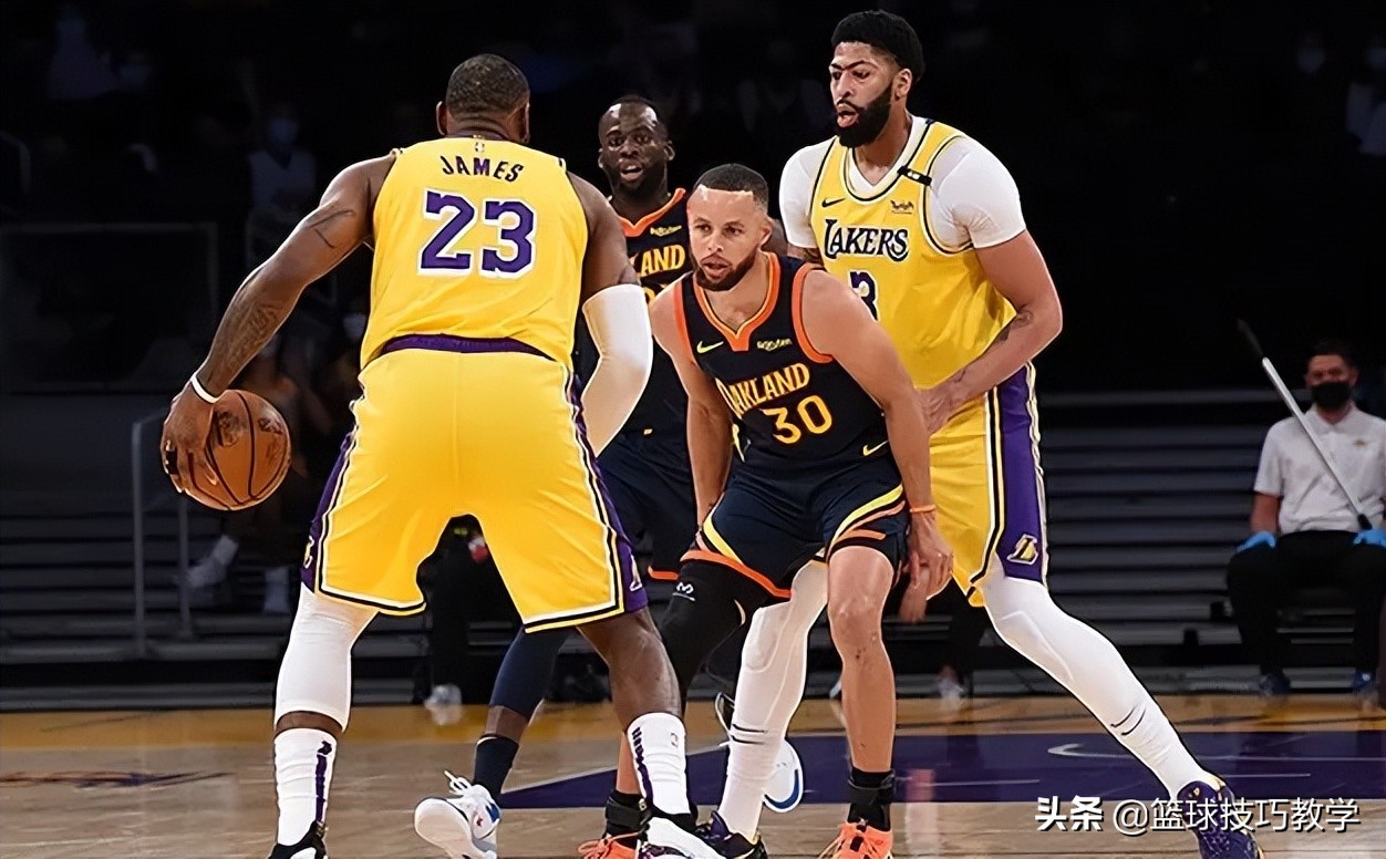 nba季后赛对阵图规则(NBA规则改动！设立“快攻犯规”！季后赛附加赛将被永久性保留)