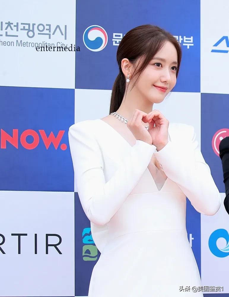 林允儿，优雅的白天鹅