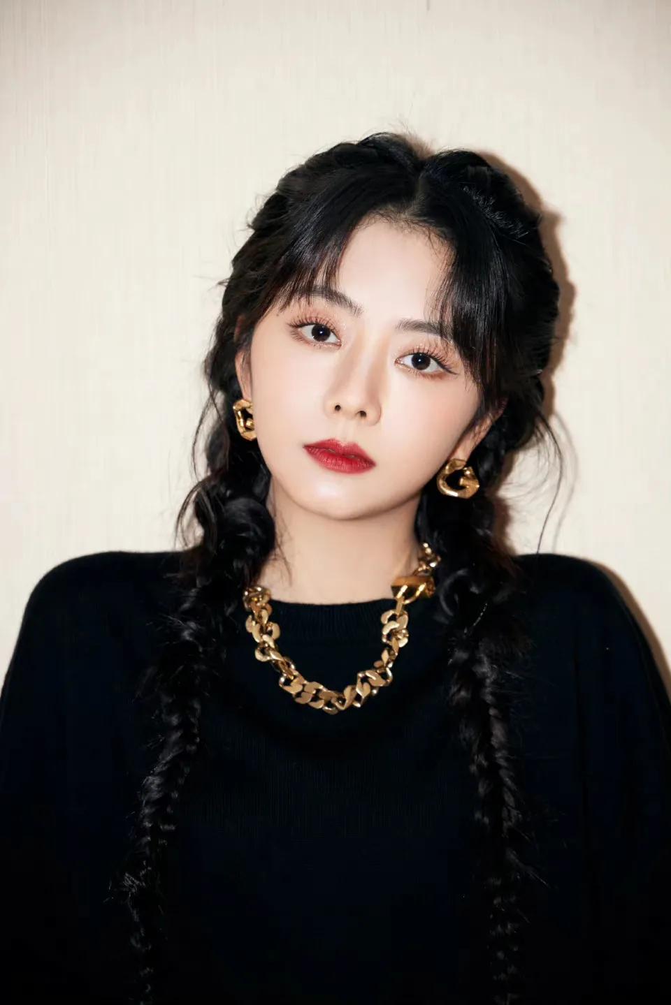 谭松韵：古灵精怪，随性率真，甜美迷人