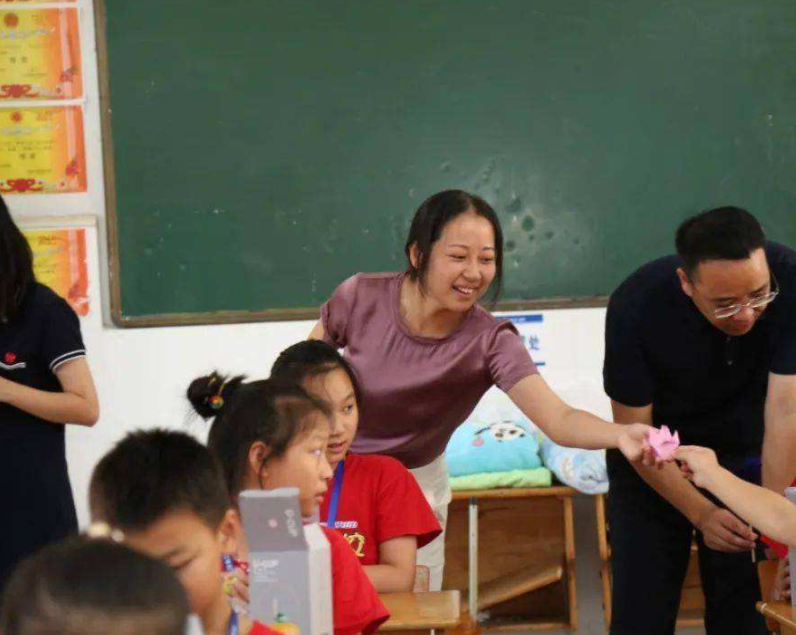 多地学校将新增新假期，有望实现“四学期制”？家长放心了